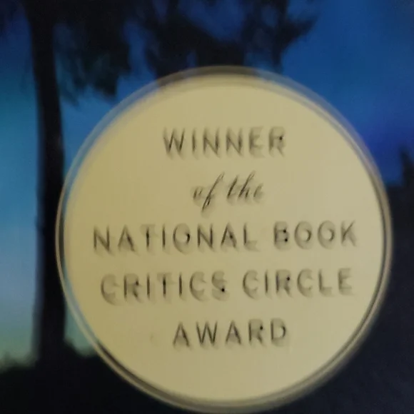 Love Medicine by Louise Erdrich Paperback - Picture 3 of 4